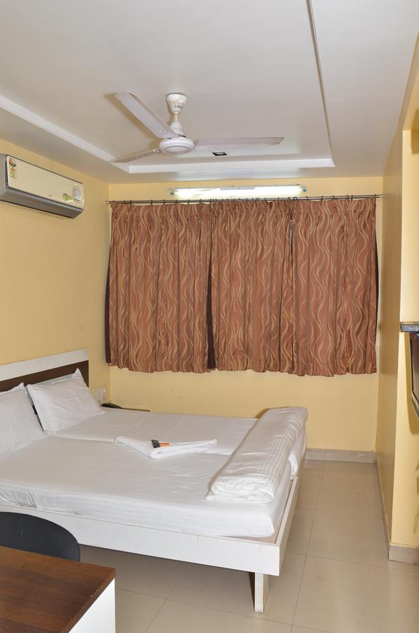 Da Casa Business Hotel Pune Exterior photo